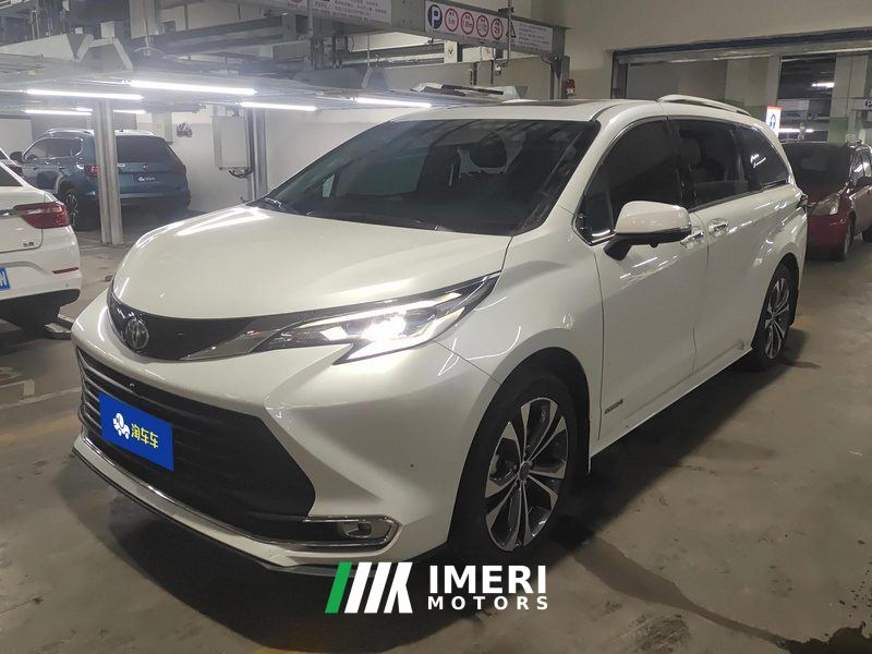 Toyota Sienna Dual-Engine 2.5L Comfort Edition - car from China