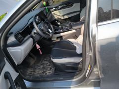 BYD Qin PLUS DM-i 55km Prestigious Edition - ფოტო 14