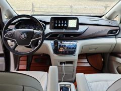 Buick GL8 Land Business Class 652T Luxury - ფოტო 16