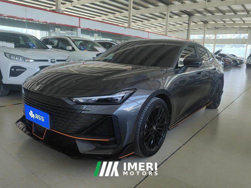 Changan UNI-V 1.5T Premium Sport - автомобиль из Китая