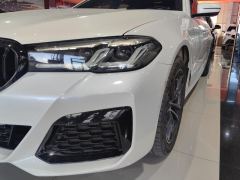 BMW 5 Series 525Li M Sport Package - ფოტო 4