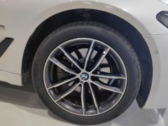 BMW 5 Series 525Li M Sport Package - ფოტო 6