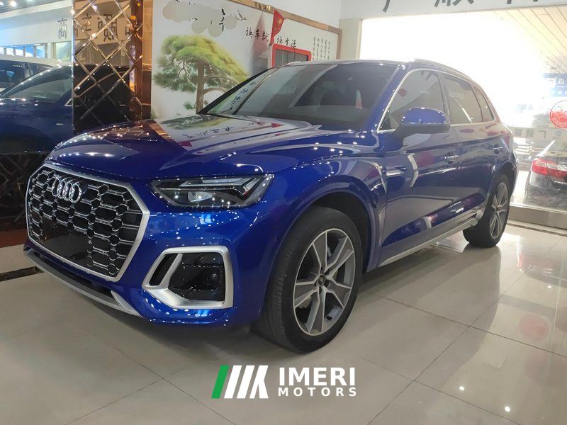 Audi Q5L 45 TFSI Luxury Sport - автомобиль из Китая
