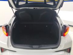 Toyota C-HR 2.0L Luxury - ფოტო 7