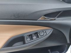 Buick GL6 323T Luxury Version - ფოტო 13