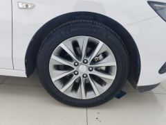 Buick GL6 323T Luxury Version - ფოტო 6