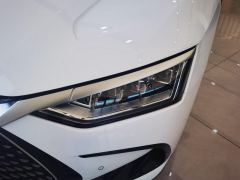 BYD Han DM-i 1.5T 121km Prestigious Edition - ფოტო 4