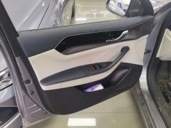 BYD Qin PLUS DM-i 120km Prestigious Edition - ფოტო 12