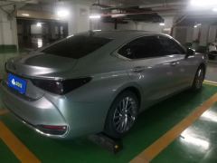 Lexus ES 260 Excellence Edition - ფოტო 2
