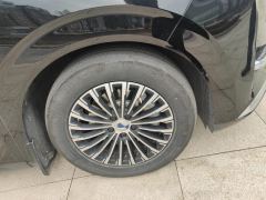 Denza D9 DM-i 1.5T 190km AWD Version 7 - ფოტო 6