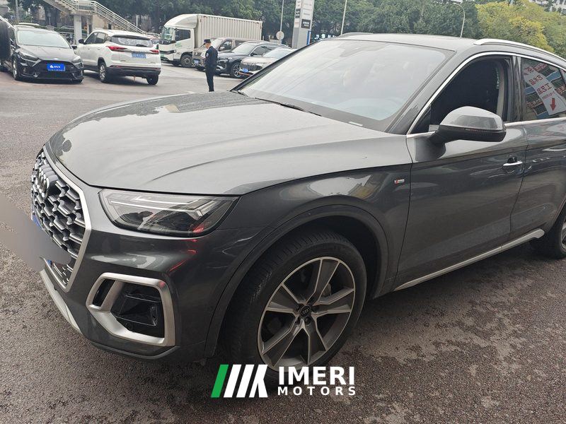 Audi Q5L 45 TFSI Luxury Dynamic Edition - автомобиль из Китая
