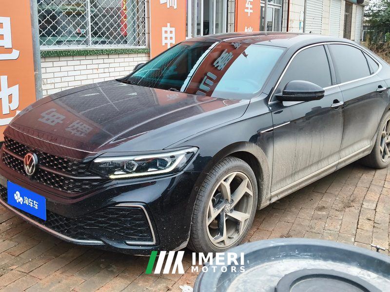 Volkswagen Passat 330TSI Premium Edition - ავტომობილი ჩინეთიდან