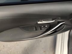 Toyota Corolla Dual-Engine 1.8L Pioneer Edition - фото 13