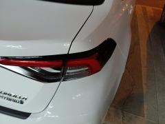 Toyota Corolla Dual-Engine 1.8L Pioneer Edition - фото 5