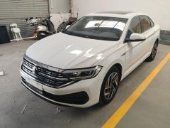 Volkswagen Jetta 280TSI Plus Edition - фото 1