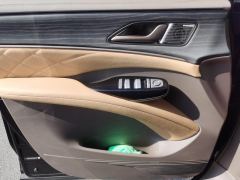Denza D9 DM-i 1.5T 180km AWD Version 7 - ფოტო 12