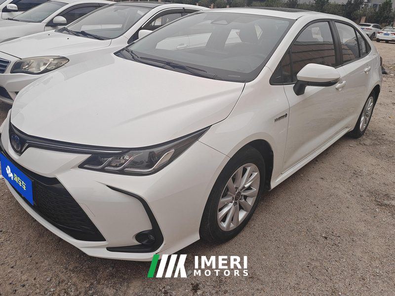 Toyota Corolla Dual-Engine 1.8L Elite Edition - автомобиль из Китая