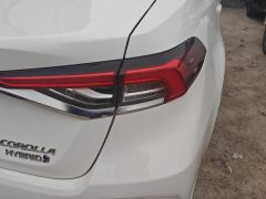 Toyota Corolla Dual-Engine 1.8L Elite Edition - фото 5