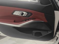 BMW 3 Series 320Li M Sport Package - ფოტო 12