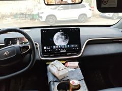 Dongfeng Yipai 008 EREV 210Max 6-seater - фото 17