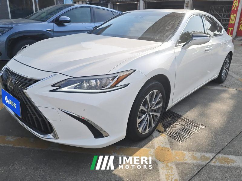 Lexus ES 260 Edition - ავტომობილი ჩინეთიდან