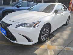 Lexus ES 260 Edition - ფოტო 1
