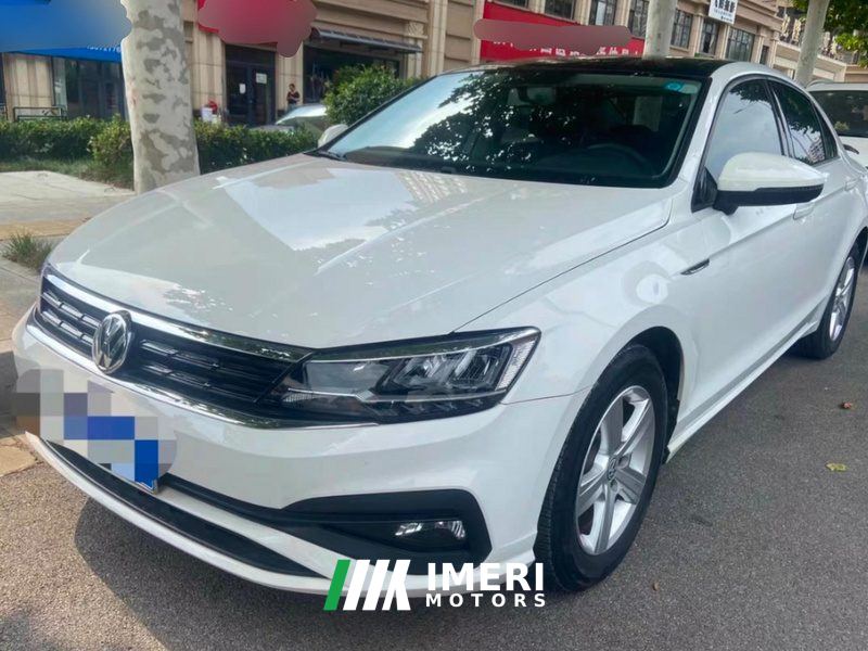 Volkswagen Lamando 230TSI DCT Stylish Edition - car from China