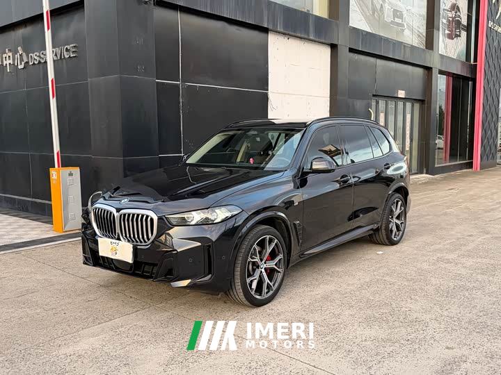 BMW X5 xDrive 30Li M Sport Premium Package