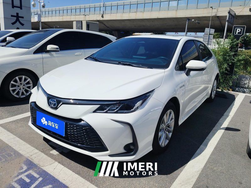 Toyota Corolla Dual-Engine 1.8L Elite Edition - автомобиль из Китая