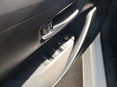 Toyota Corolla Dual-Engine 1.8L Elite Edition - фото 13