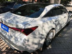 Toyota Avalon Dual-Engine 2.0L Luxury Edition - ფოტო 2