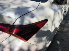 Toyota Avalon Dual-Engine 2.0L Luxury Edition - ფოტო 5