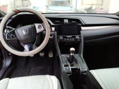 Honda Civic HATCHBACK 220TURBO - ფოტო 16
