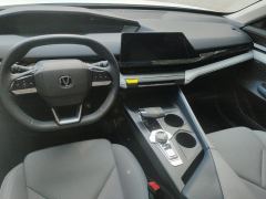Changan UNI-V Zhidian iDD 1.5T 113km Smart cool type - ფოტო 16