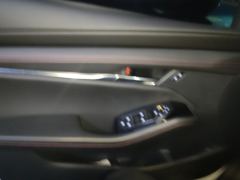 Mazda3 Axela 2.0L Automatic Premium Edition - ფოტო 13