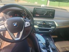 BMW 5 Series Facelift 530Li Premier Luxury Package - ფოტო 16