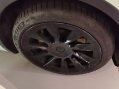 Tesla Model Y Standard endurance rear-wheel drive - ფოტო 6