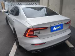 Volvo S60 B4 Intelligent Remote Luxury Edition - photo 2