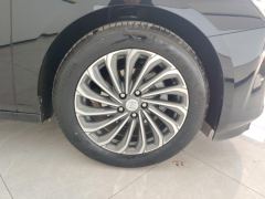 Buick Lacrosse Junyue 28T Yuezun Edition - фото 6