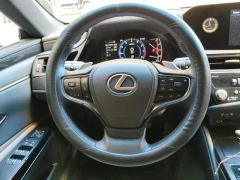 Lexus ES 200 CVT Luxury Edition - ფოტო 18