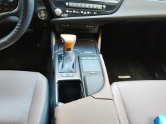 Lexus ES 200 CVT Luxury Edition - ფოტო 19
