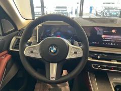 BMW X5 xDrive30Li Deluxe VersionM - ფოტო 4