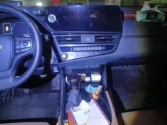 Lexus ES 200 Premium Edition - фото 17