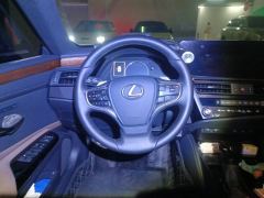 Lexus ES 200 Premium Edition - фото 18