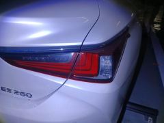 Lexus ES 200 Premium Edition - фото 5