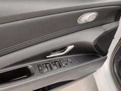 Hyundai Elantra 1.5L CVT Elite Edition - ფოტო 13