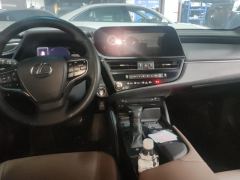 Lexus ES 200 CVT Elite Edition - photo 16