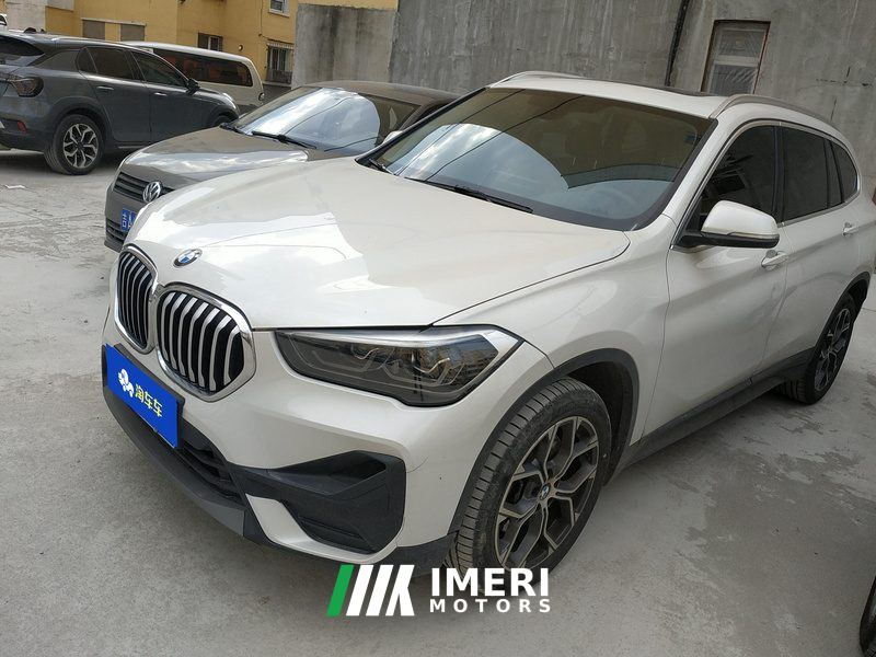 BMW X1 sDrive25Li Leading Edition