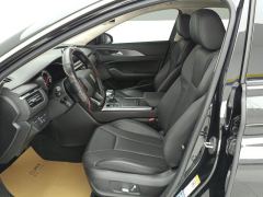 Hongqi H5 Classic Edition Facelift 1.8T Auto Smart Flagship Edition - фото 14