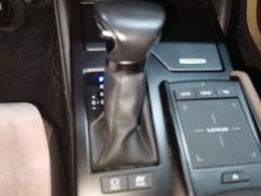 Lexus ES 300h Excellence - photo 19